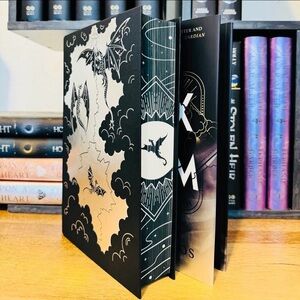 Fairyloot Exclusive Edition ONYX STORM by Rebecca Yarros